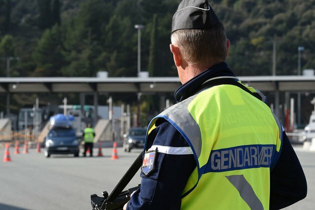 France to send military to Italian border media