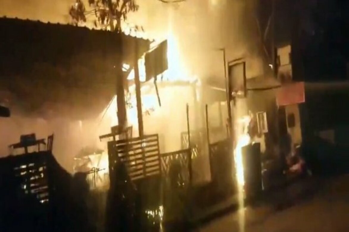 Uttar Pradesh: Fire at market in Ghaziabad doused, none hurt