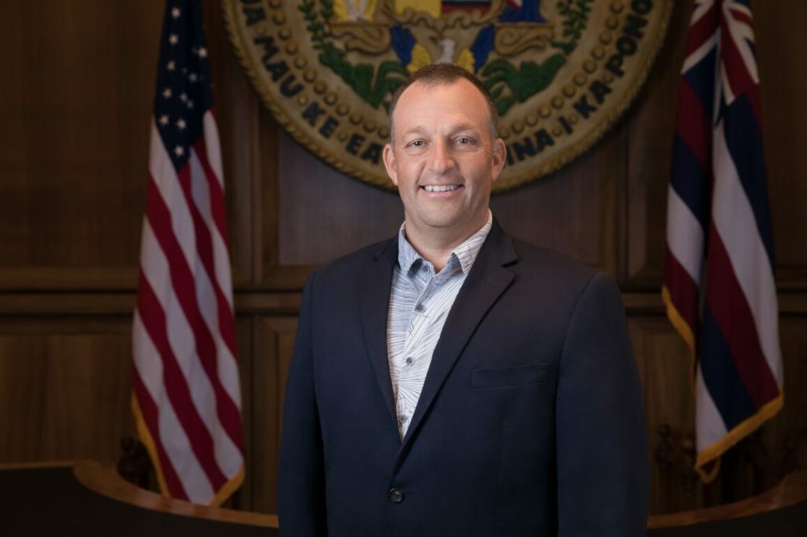 Hawaii State Legislature passed 320 bills; Gov. Green intends to veto 19 of them