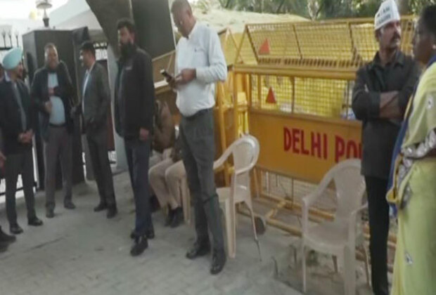 Arvind Kejriwal meets newly elected MLAs from AAP, asks them to continue work for Delhi