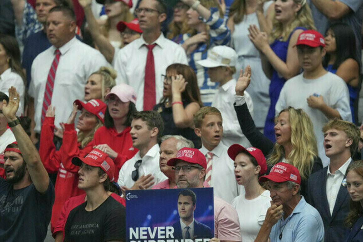Charlie Kirk memorial held in Arizona 