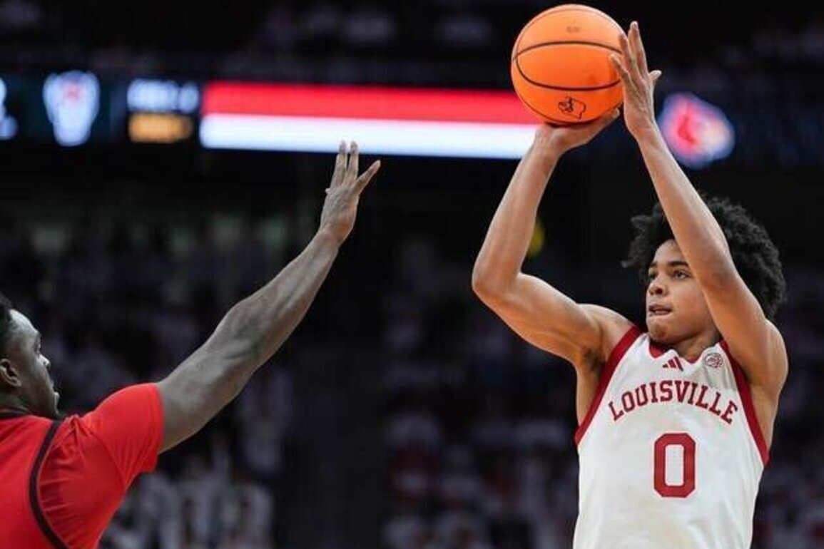 No. 21 Louisville, high-scoring Mikel Brown Jr. visit SMU