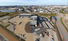  Aerial view of the new Liebherr subsidiary in Hamburg with administration building (foreground) and workshop (background)