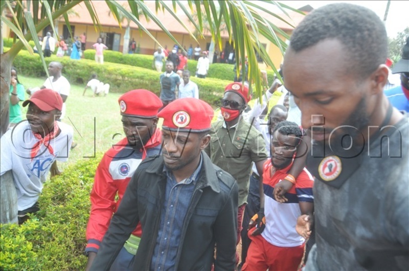  Police battles Bobi Wine supporters in Bugembe town council