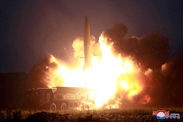 N.Korea Fires 2 Projectiles into Sea Off Eastern Coast