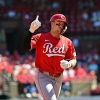 Spencer Steer drives in 5, Reds down Cardinals
