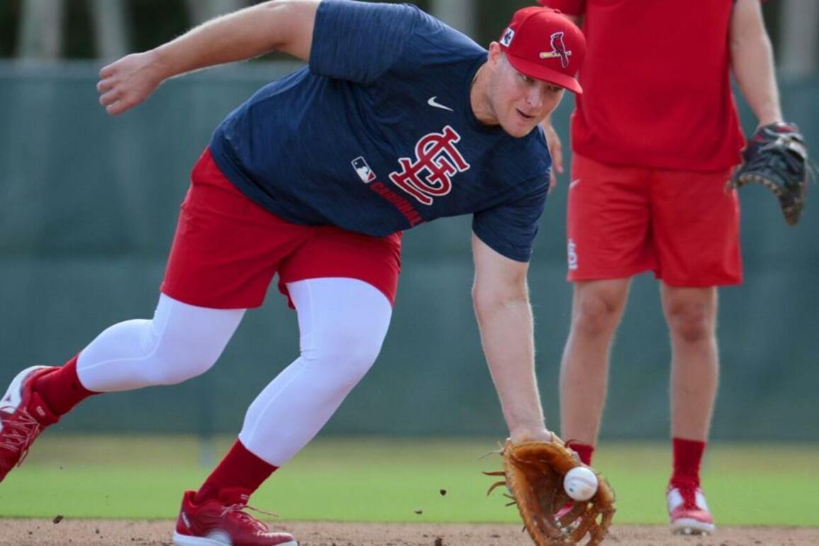 Luken Baker swings his way into first-career opening day roster spot- Cardinals Extra