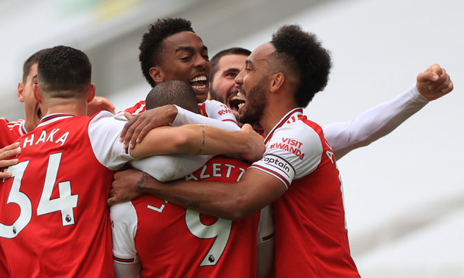 Arsenal threaten to turn tide on Mourinho's struggling Spurs Arsenal threaten to turn tide on Mourinho's struggling Spurs
