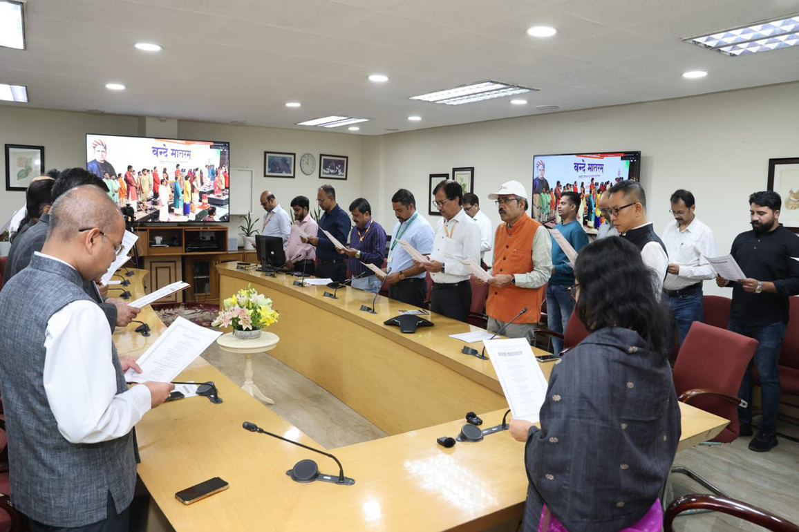 Ministry of Health celebrates 150th anniversary of 'Vande Mataram' with mass singing