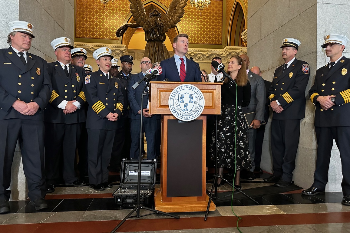 CT volunteer firefighter ranks have shrunk by 62.7%- Wake-up call