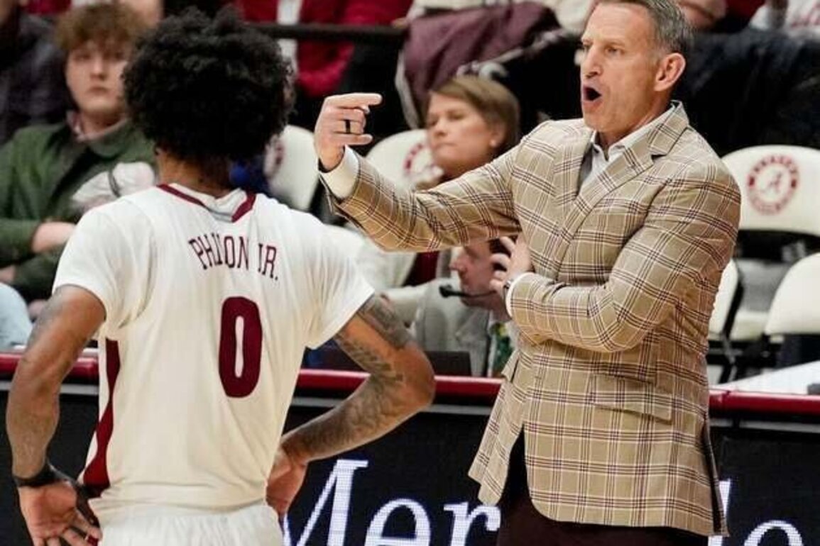 No. 16 Alabama looks to protect the glass against Kennesaw State
