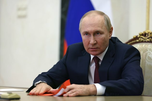 Is this the beginning of the end for Vladimir Putin?