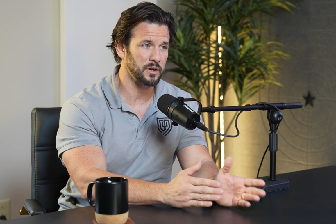 Former Navy SEAL launches run for U.S. Senate