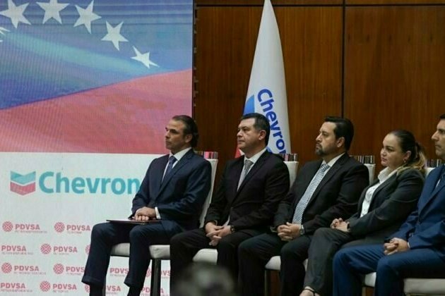 Trump ends permit to export Venezuelan oil to US