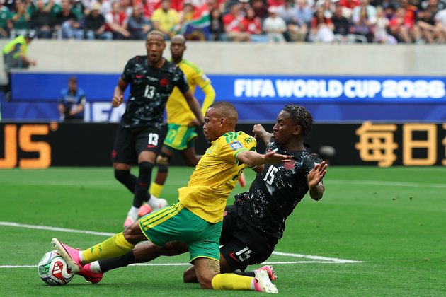 InPics | Canada defeats South Africa to open FIFA World Cup knockouts