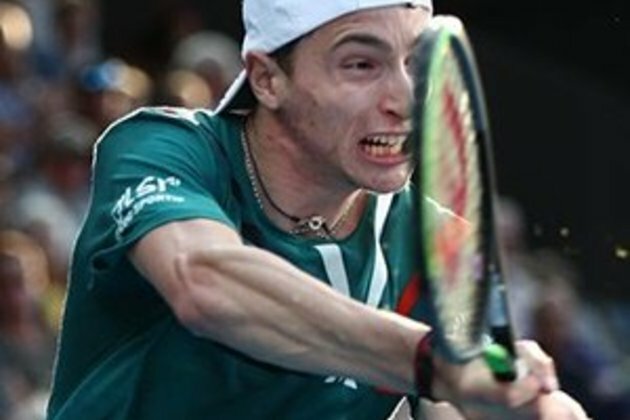 Humbert wins first ATP title in Auckland