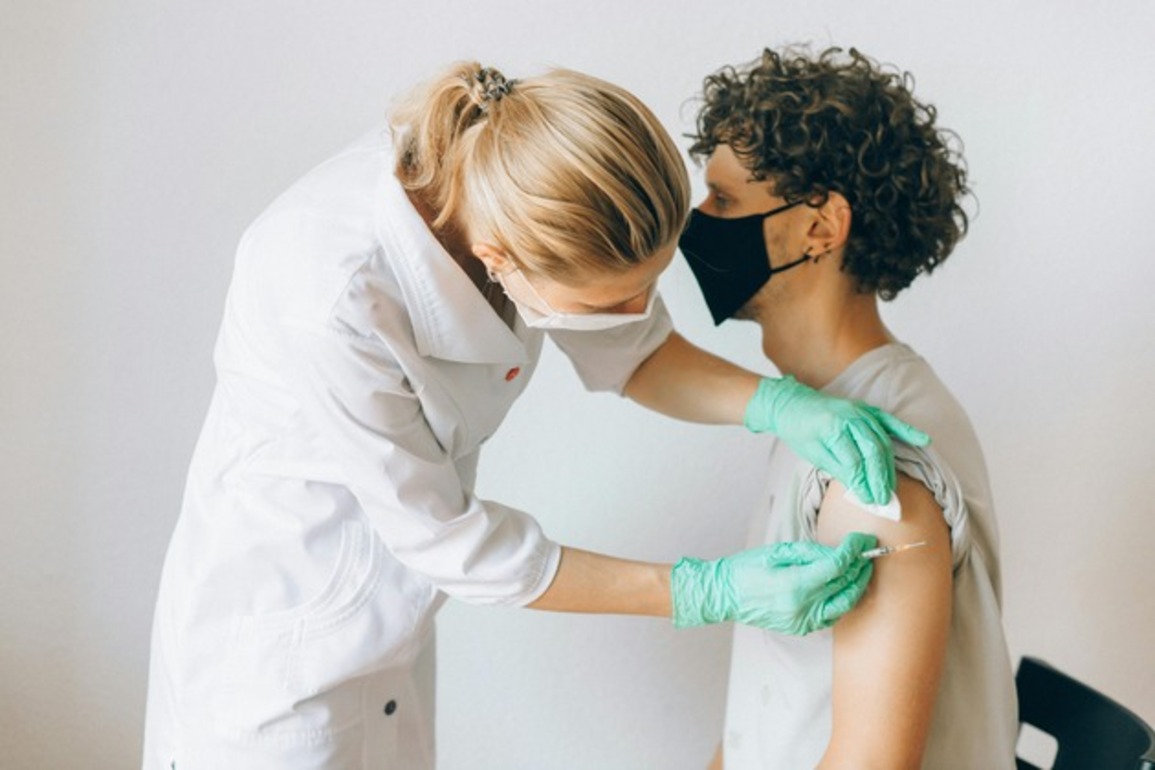 Low vaccination drives measles surge in North America, says PAHO
