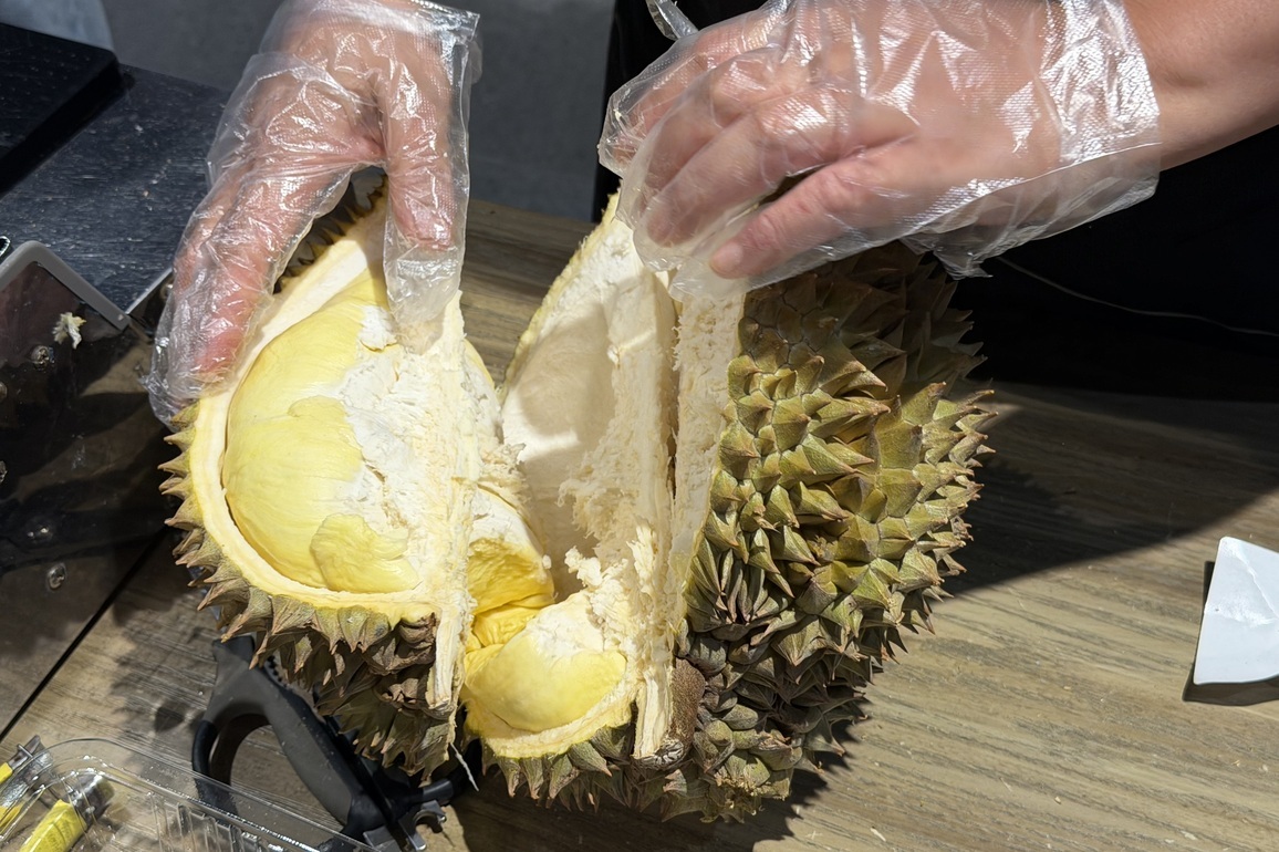 CHINA-GUANGXI-ASEAN-DURIAN-CONSUMING (CN)