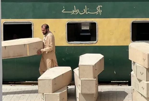 Tense standoff unfolding in Balochistan, 200 coffins dispatched from Quetta Railway Station