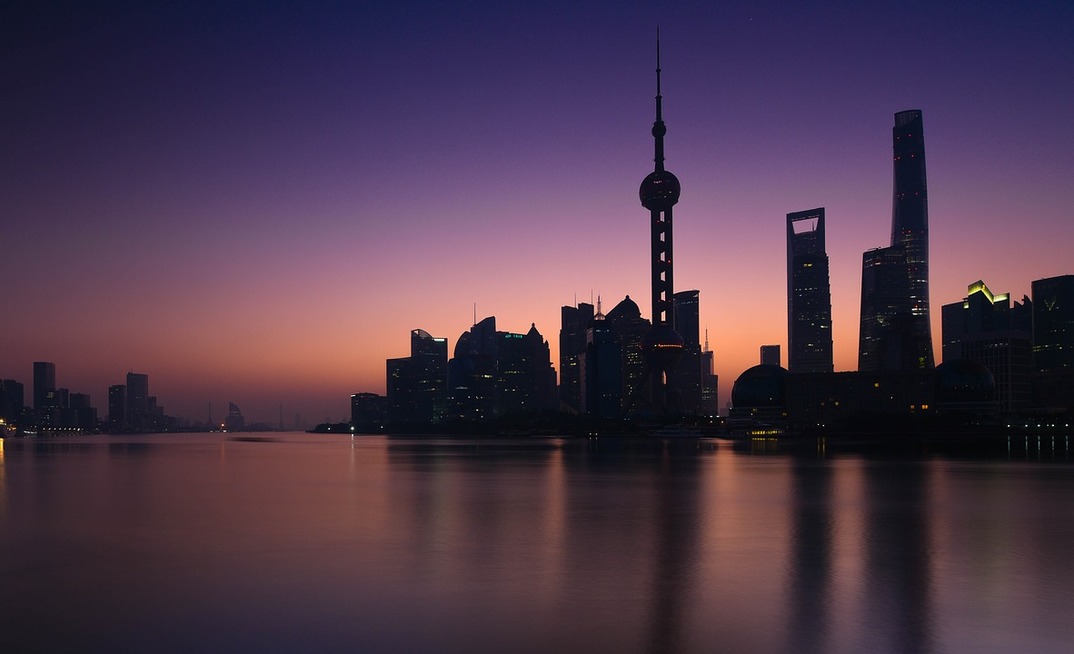 Metal commodities sold down