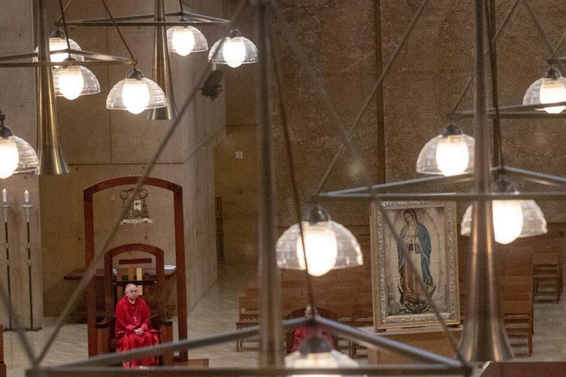 What institutions, government buildings are closed on Good Friday