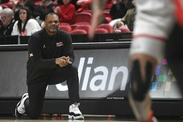 Women's basketball coaches out at Houston, McNeese