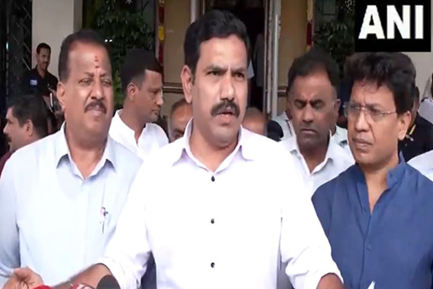 CM Siddaramaiah, DK Shivakumar should take responsibility for Bengaluru stampede: BJP's Yediyurappa