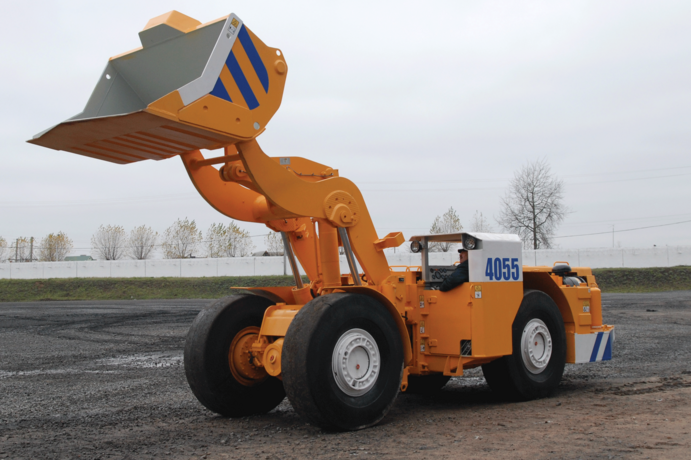 Belaz's MOAZ-4055 load-haul-dump unit