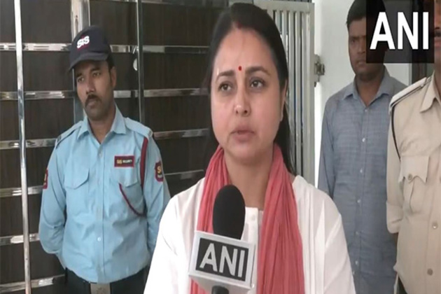 "Papa is like God, family our temple": Rohini Acharya backs Lalu Yadav's decision to expel Tej Pratap