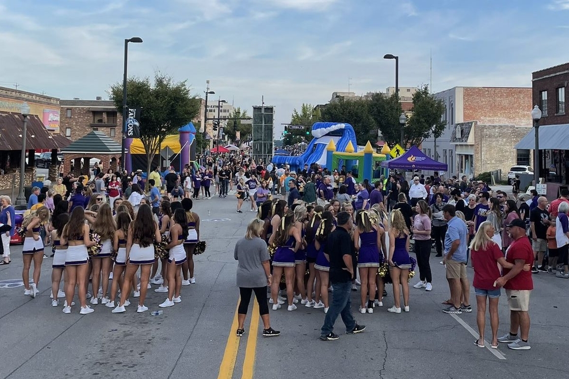 USA Today readers name Florence best small college town