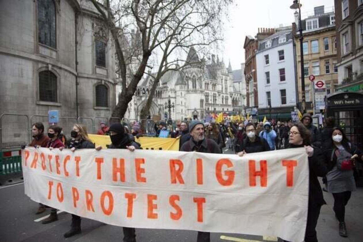 UK: Protest Crackdowns Undermine Democracy