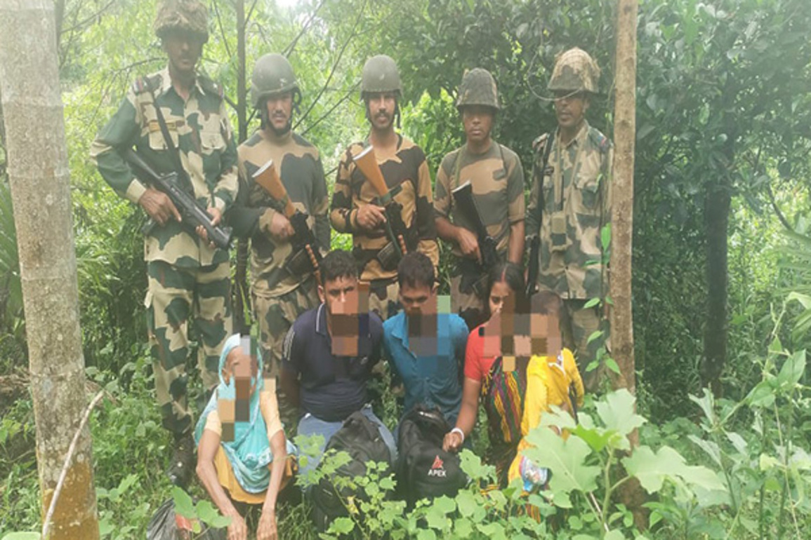 Meghalaya: BSF apprehends five Bangladeshi nationals near international border