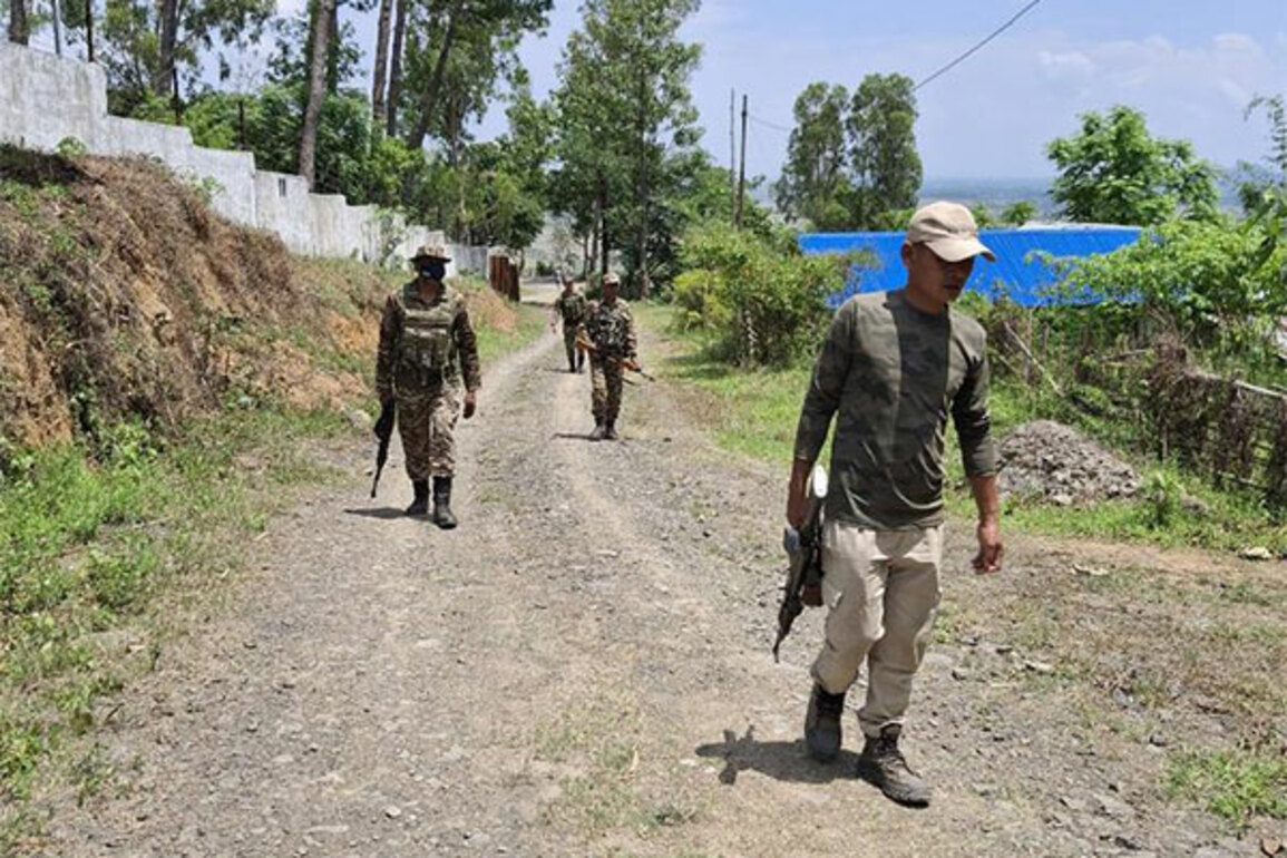 Manipur: Security forces crack down on militants, arrest 11 cadres of banned outfits following search operations