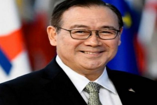 Philippines FM apologises for using expletive against China