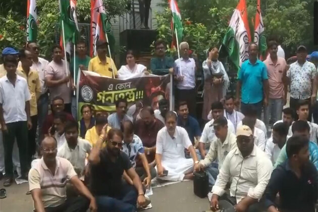 Bengal: TMC workers hold protest over attack on Abhishek Banerjee