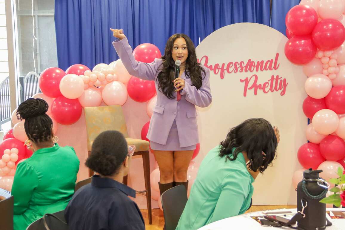 Gallery- Professional Pretty Conference