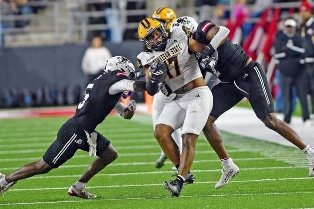 Surging foes Western Michigan, Kennesaw State set for Myrtle Beach Bowl