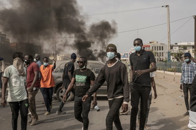 Protests in Senegal Turn Violent as Opposition Leader Heads to Court