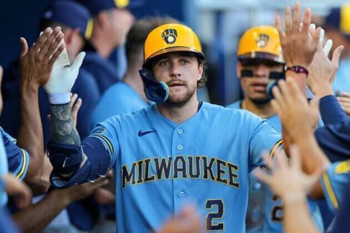 Brice Turang and Brandon Woodruff lead Brewers past Marlins