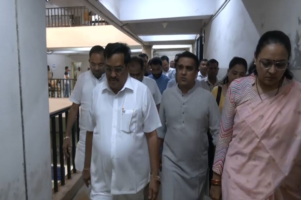 Gujarat Home Minister Harsh Sanghavi holds review meeting ahead of PM Modi's Surat visit