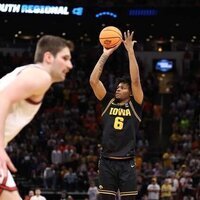 Iowa's Tavion Banks declares for NBA draft, hopeful of return to Hawkeyes
