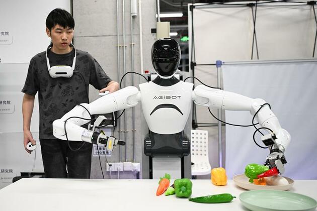 China's innovative solutions propel global shifts toward smarter, greener industries