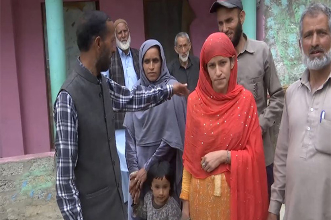 Silent dreams, loud Courage: Deaf-Mute Girl from Rajouri fights to keep learning