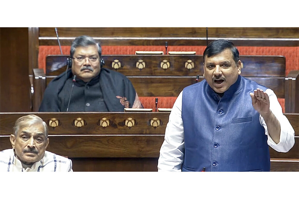 AAP slams Modi govt over alleged abuse of AISA women leaders in Delhi