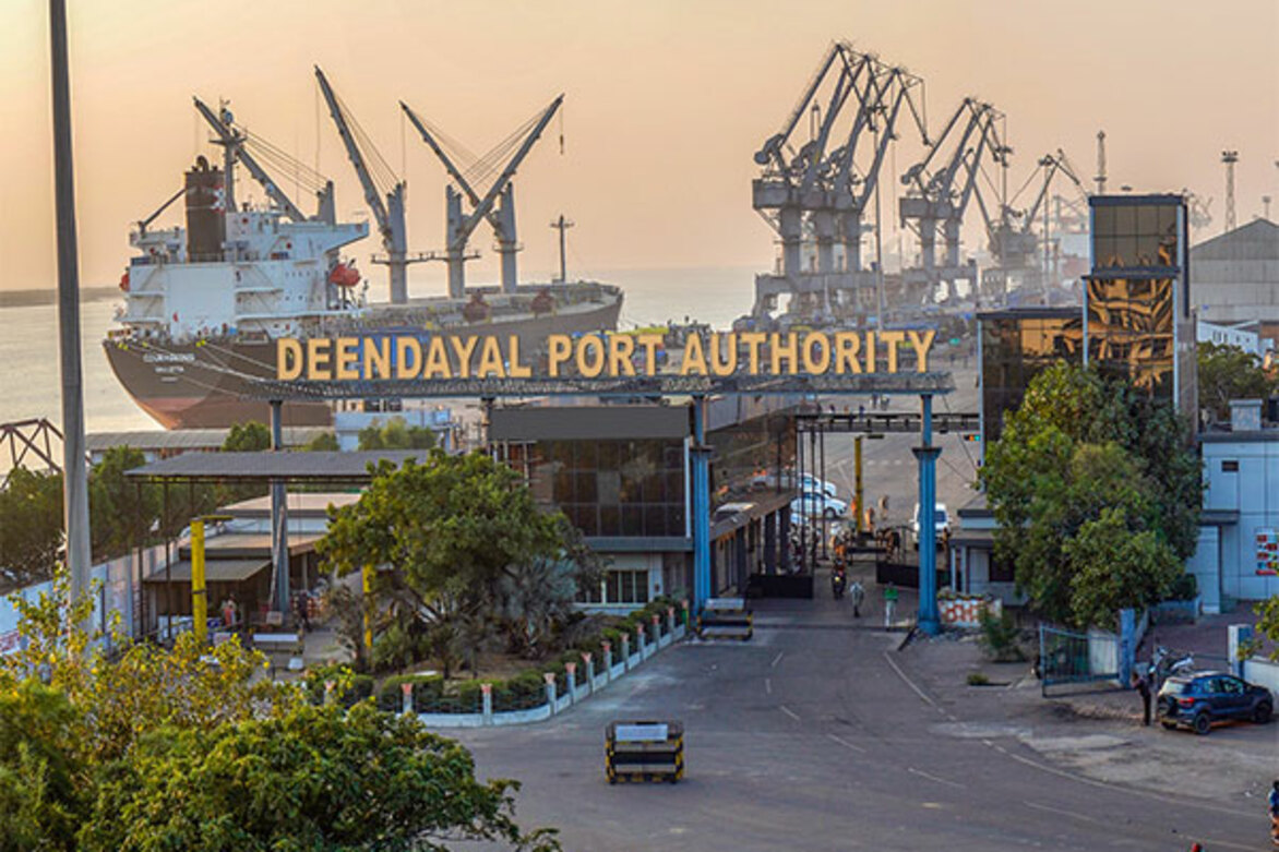 Deendayal Port Authority unloads 79,780 tonnes of coal in 24 hours