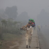 Pakistan: Lahore tops global pollution index as hazardous smog engulfs Punjab