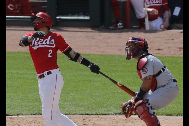 Reds lay the lumber on Cards, 12-1