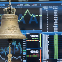 Technology stoicks pave way for higher Wall Street close
