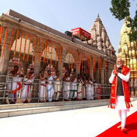 "Fortunate to have darshan at Baba Vishwanath Temple in Kashi": PM Modi