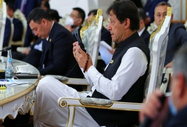 'Only option world has right now is to engage with Taliban', says Imran Khan